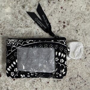 Vera Bradley Zip ID Case - Black Medallion